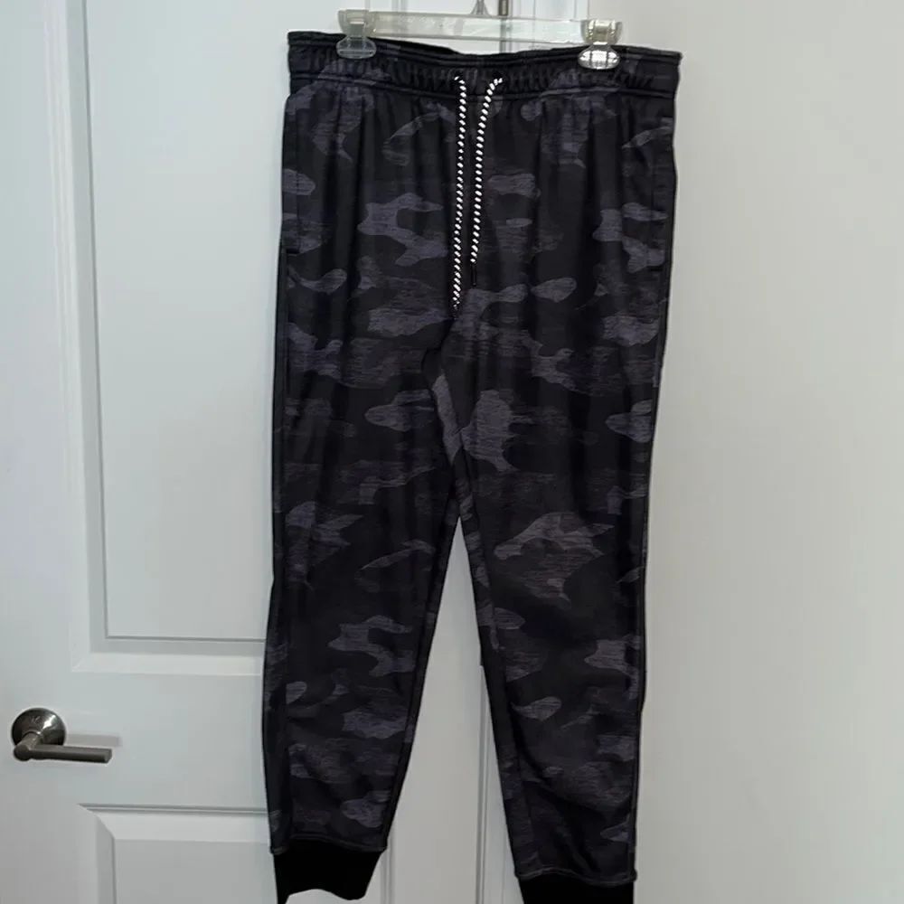 Reebok Gray Camo Camouflage track joggers sweat pant sweatpants-L reflective